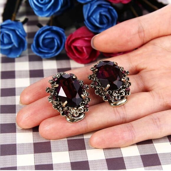 Antique Yellow Gold with Purple Amethyst Austrian Crystal Cameo Clip On Earrings - Picture 3 of 5